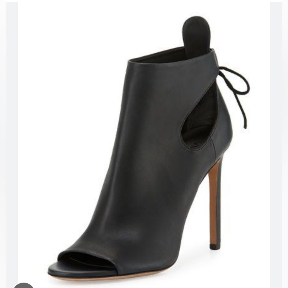 Vince Gabrielle booties